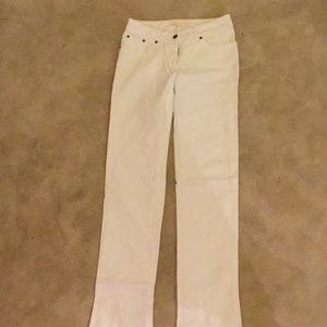 Valentino white Jeans. size 6. Never worn.